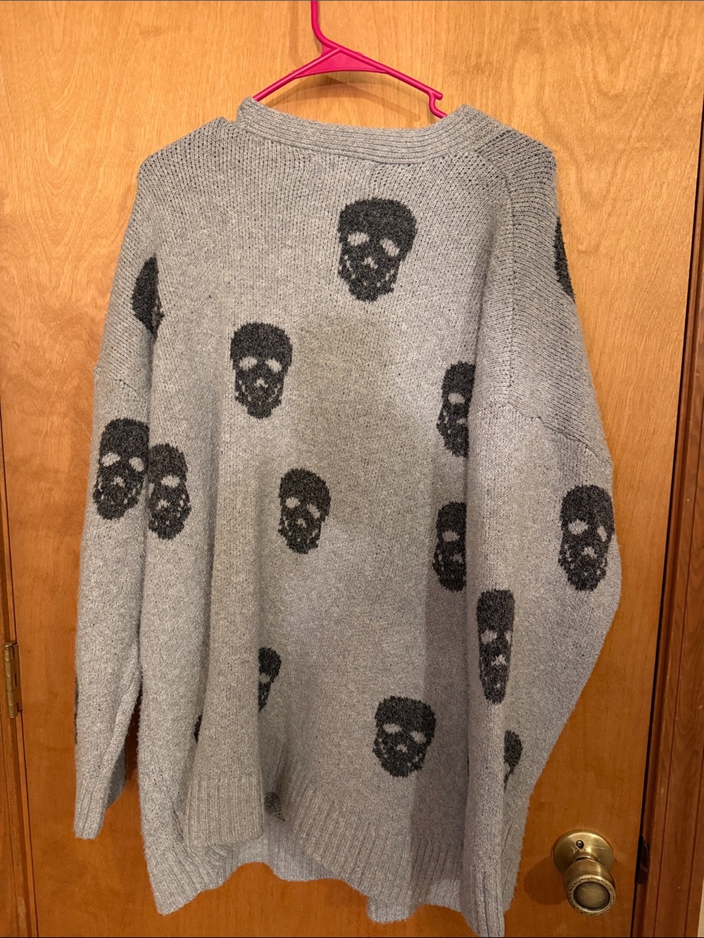 No Boundaries Gray Skull-Print Button-Front Cardigan - Picture 3 of 4